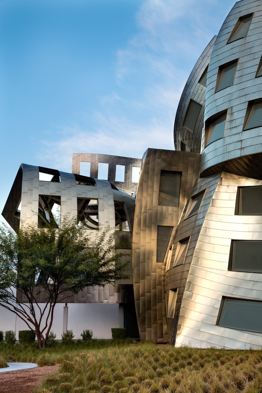 North Las Vegas City Hall and Civic Plaza Wins National Award / Fentress  Architects